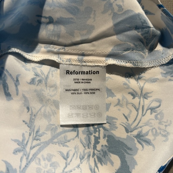 REDUCED - MOVING SALE - Reformation Sophia Silk Dress - Olympia - Picture 9 of 9